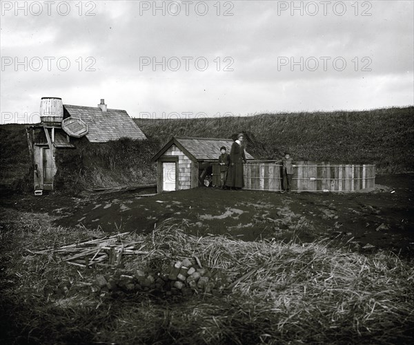 People at Well And Pumping house