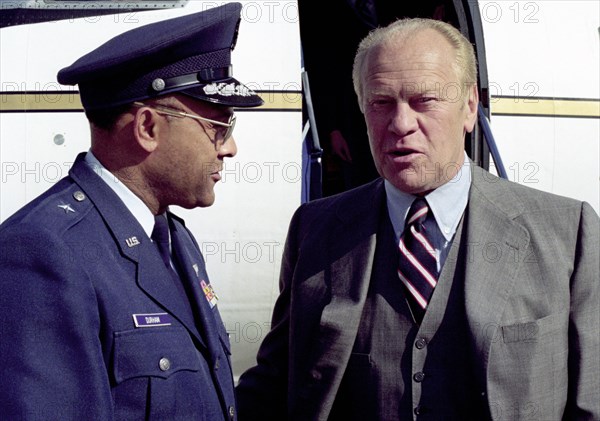 Brigadier General Durham greets former President Gerald Ford