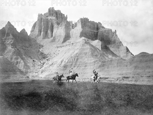 Edward S. Curtis Native American Indians