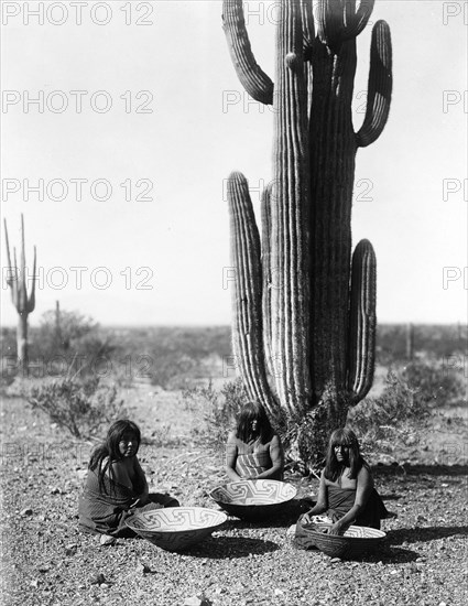 Edward S. Curtis Native American Indians