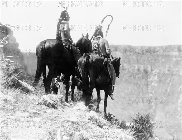 Edward S. Curtis Native American Indians