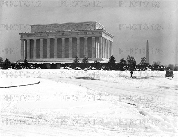 Lincoln Memorial and Washington Memorial