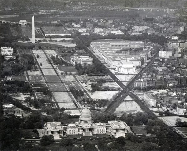 Photograph of Aerial View of U.S. Capitol and Federal Triangle