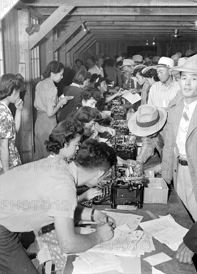 Evacuees of Japanese ancestry