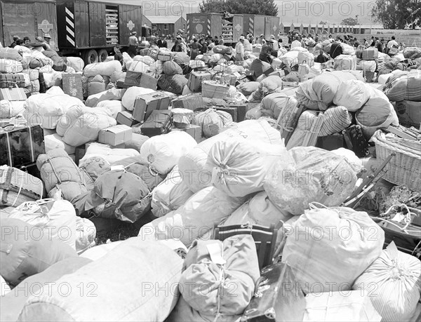 Evacuees of Japanese ancestry