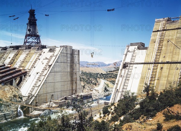 Shasta dam under construction