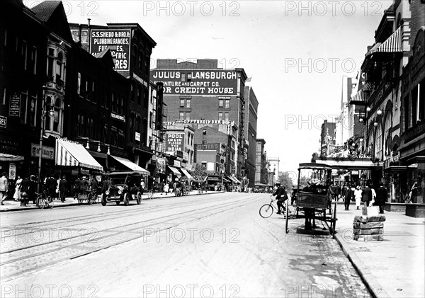 Street scene in Washington D.C. (F Street)