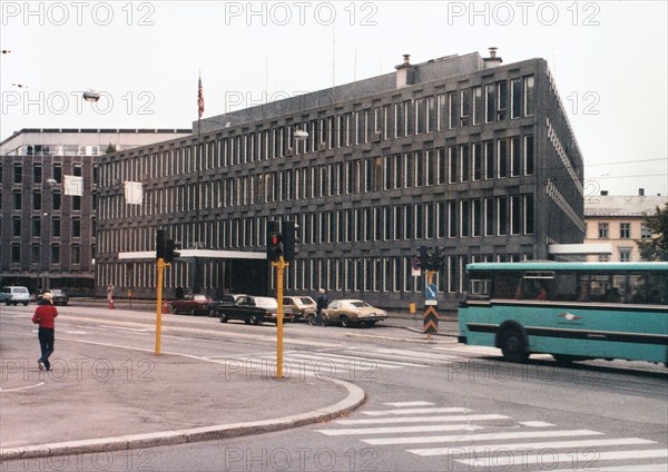 U.S. embassies consulates and chancery buildings