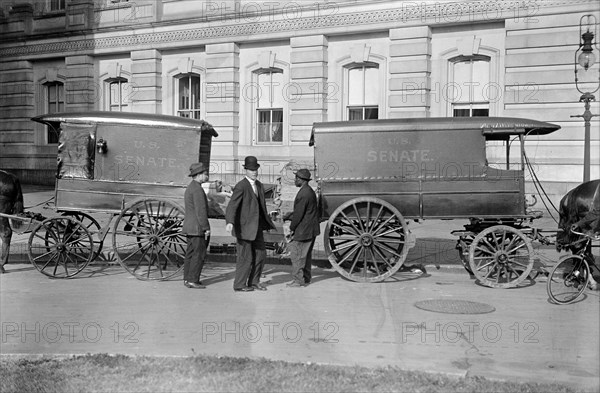 United States senate carts filled with franked mail