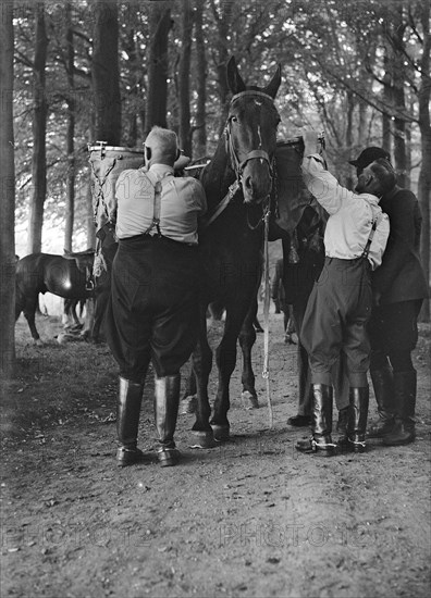 September 19, 1947 - Rural riders in Soestdijk in Soestdijk, Utrecht