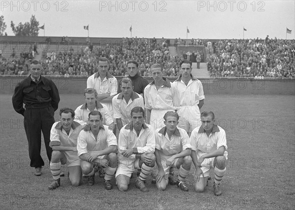 September 27, 1947 - Zeeburgia against VSV / Team Zeeburgia Photo