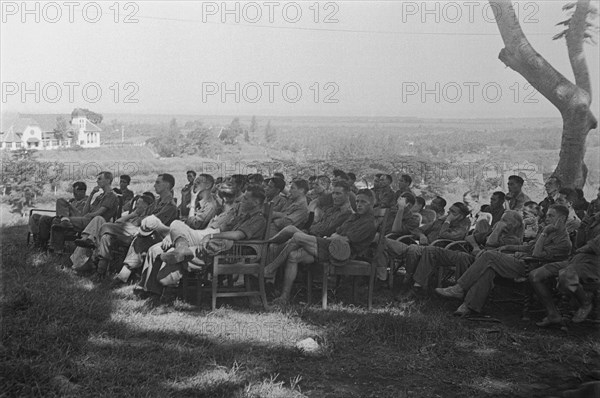Indonesia History - Listening soldiers; Date January 17, 1946; Location Indonesia, Java, Dutch East Indies