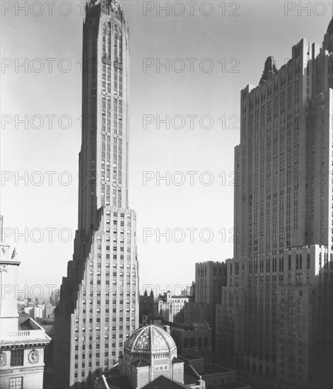 1930s New York City - St. Bartholomew's, Waldorf Astoria, General Electric Building, Park Avenue and 51st Street, Manhattan ca. 1936