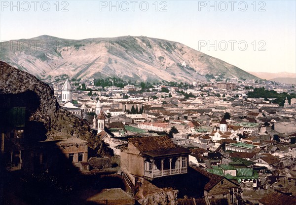 From the road to the fortress, Tiflis, Russia, (i.e., Tbilisi, Georgia) ca. 1890-1900