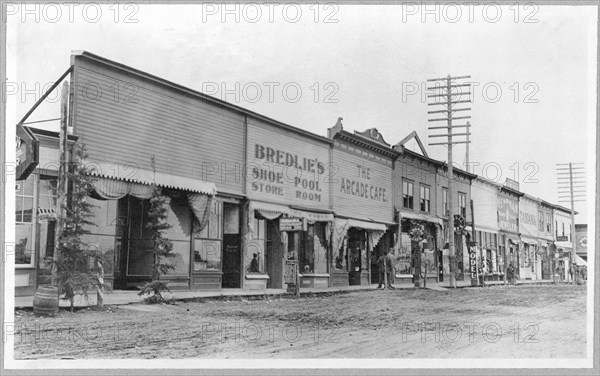 Street scene 1900-1916 possibly Fairbanks