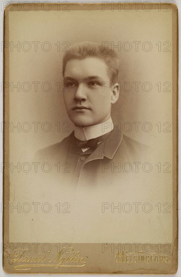 Portrait of the 19-year-old Axel Gallén