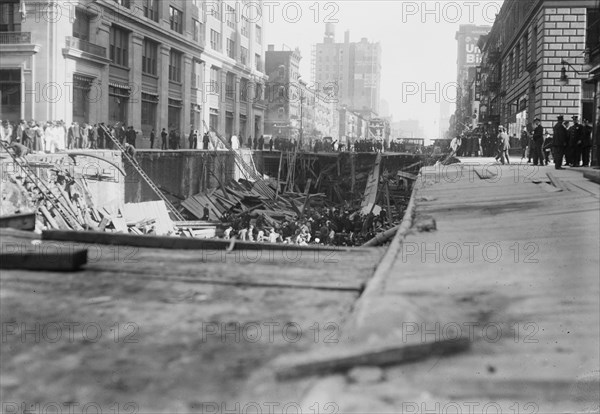 7th Avenue subway cave-in, New York City; September 22, 1915