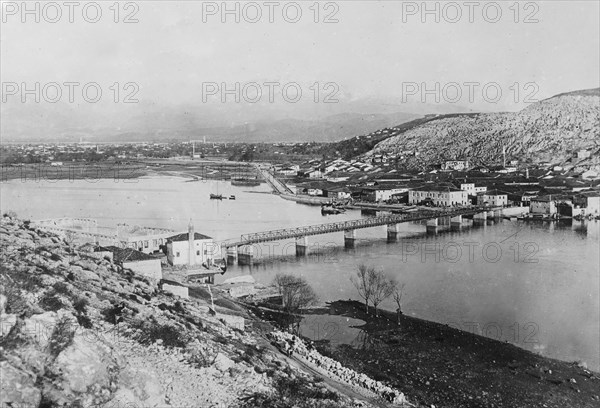 Aerial view of Scutari or the Üsküdar district on the Asian part of Istanbul, Turkey ca. 1910-1915