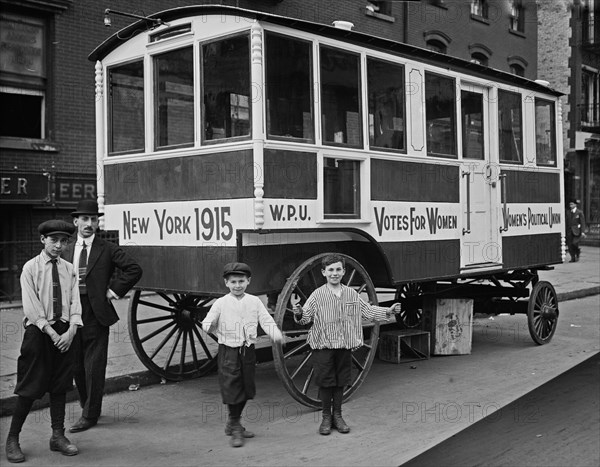 Suffrage shop ca. 1915