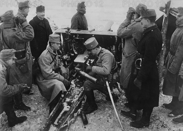 Austrian artillery soldiers in Bukowina (Bukovina) during World War I ca. 1914-1915