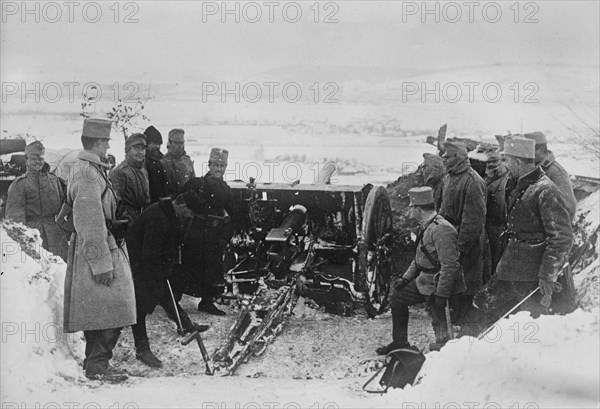 Austro-Hungarian soldiers with gun battery, Galacia. Eastern Europe, during World War I ca. 1914-1915