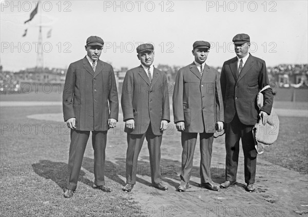 Bill Byron, George Hildebrand, Bill Klem, Bill Dinneen (umpires) ca. 1915