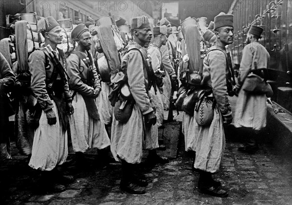 Algerian soldiers in Europe during World War I ca. 1914-1915