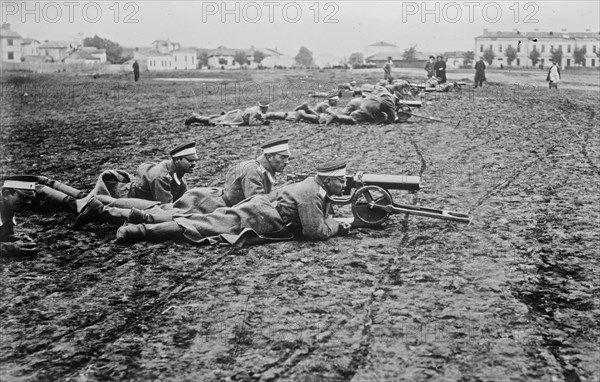 Soldiers with machine guns in Bulgaria, probably during World War I ca. 1914-1915