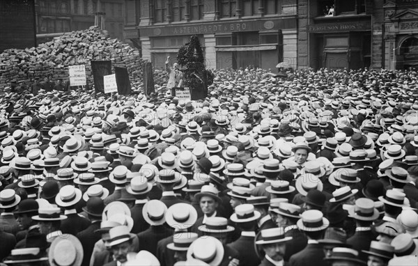 Alexander Berkman Addressing Anarchists, Union Sq., 7/11/14