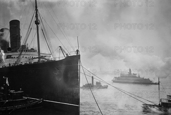 LUSITANIA -- Ship with fans ca. March 1914