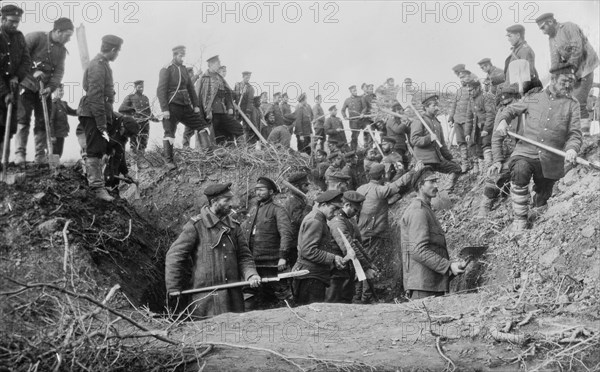 Bulgarian troops in trenches during the Balkan Wars ca. 1912-1913