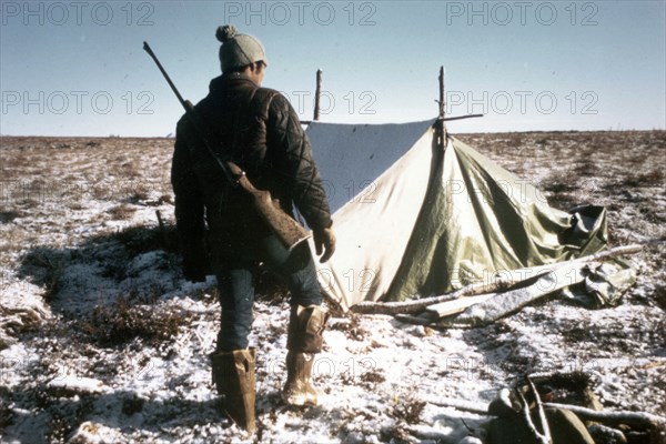 10/7/1972 - Caribou hunter, Ambler Alaska area