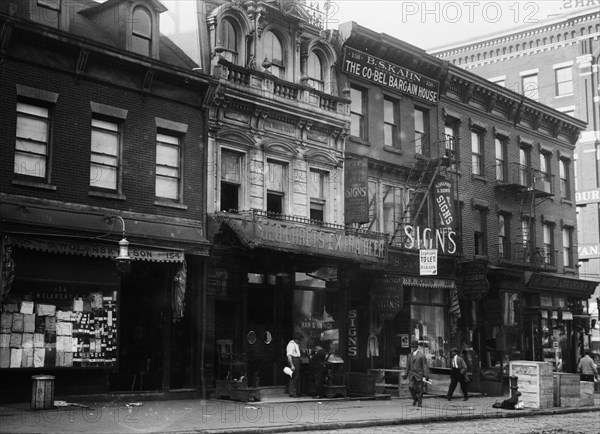 The White House Hotel - the building where John F. Schrank lived before his attempted assassination of U.S. President Teddy Roosevelt in 1912 (156 Canal Street near the corner of Elizabeth Street, New York City)