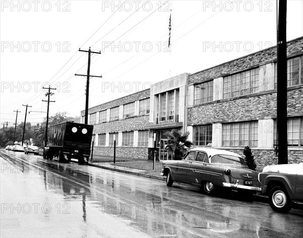 (1962) Veteran's Administration Bldg., 2320 LaBranch, Site #14 is one of the leased builidngs and office of the Gemini Spacecraft Project. HOUSTON, TX