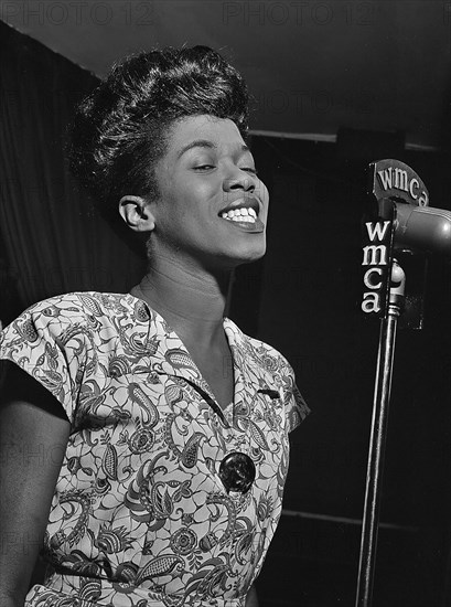 Portrait of Sarah Vaughan, Café Society (Downtown), New York, N.Y., ca. Sept. 1946