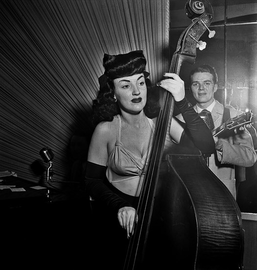 Portrait of Vivien Garry and Arv(in) Charles Garrison, Dixon's, New York, N.Y., ca. May 1947