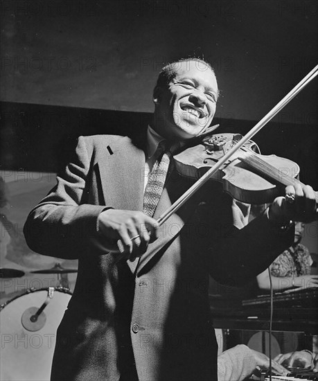 Portrait of Stuff Smith, Kelly's Stable, New York, N.Y., ca. Sept. 1946