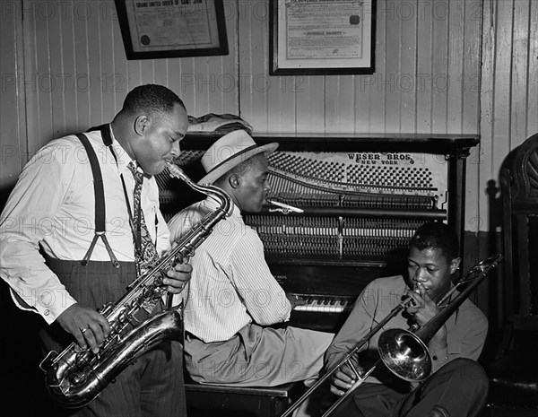 Portrait of Joe Thomas and Eddie Wilcox, Loyal Charles Lodge No. 167, New York, N.Y., ca. Oct. 1947