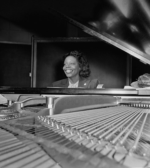 Portrait of Mary Lou Williams, CBS studio, New York, N.Y., ca. Apr. 1947