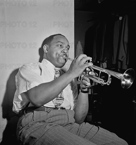 Portrait of Benny Carter, Apollo Theatre, ca. Oct. 1946