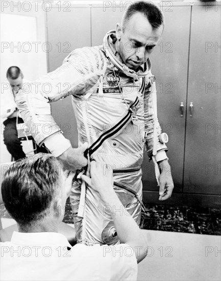 1961 - Astronaut Alan Shepard - Pressure Suit - Mercury-Redstone (MR)-3 Flight