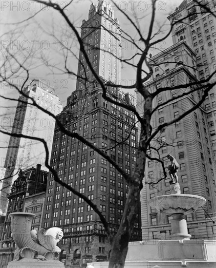 1930s New York City - Central Park Plaza: Hotel Sherry-Netherland (center), Hotel Savoy Plaza (right), from 58th Street and Fifth Avenue, Manhattan ca. 1937