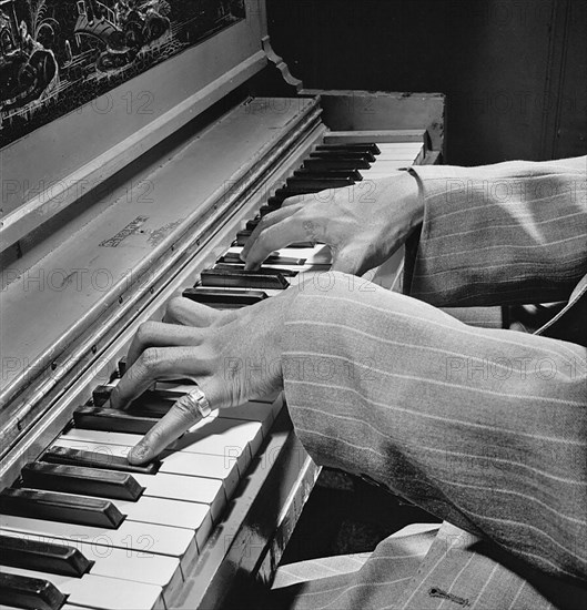 Nat King Cole, New York, N.Y., ca. June 1947