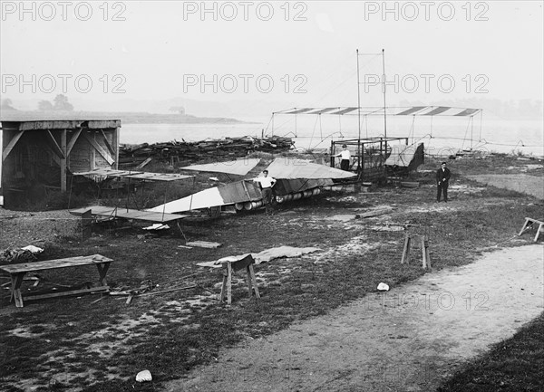 Early aviation history - Meckler-Allen Aeroplane - A biplane intended for transatlantic flight, built by John J. Meckler and C.A. Allen (or Allen Canton)   ca. 1912