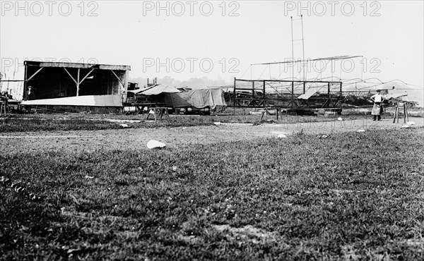 Early aviation history - Meckler-Allen Aeroplane - A biplane intended for transatlantic flight, built by John J. Meckler and C.A. Allen (or Allen Canton)   ca. 1912