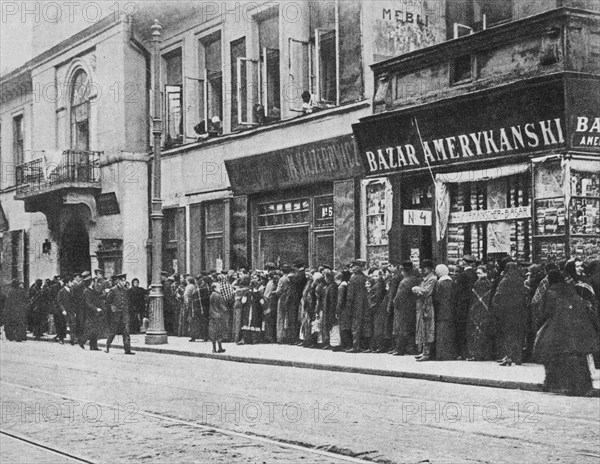 Miodowa Street in Warsaw ca. 1915-1918