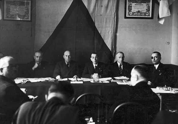 Meeting of the rowing assembly in Warsaw - the presidium; March 14, 1937. Seated from left: Alfred Loth, president of the Polish Association of Rowing Jerzy Bojanczyk, director Bogdan Gedziorowski, H. Szumski, Chodacki ca. 1937