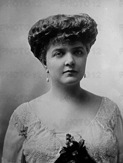 Mrs. Howard Elliott ca. 1910-1915
