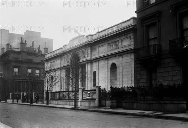 Date: 1910-1915 - J.P. Morgan's Library