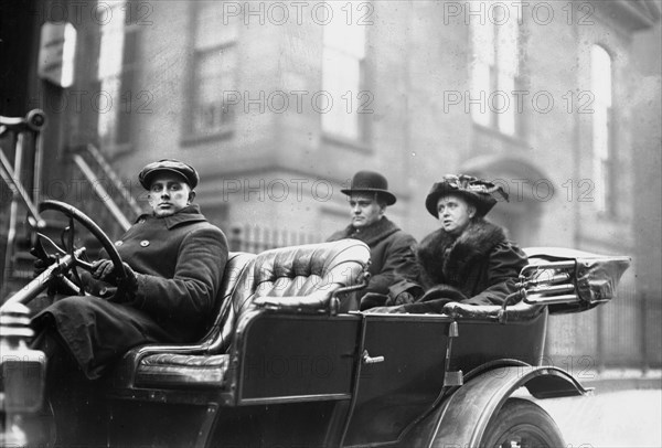 Commander Kathy Davis & Deputy Lewis ca. 1910-1915